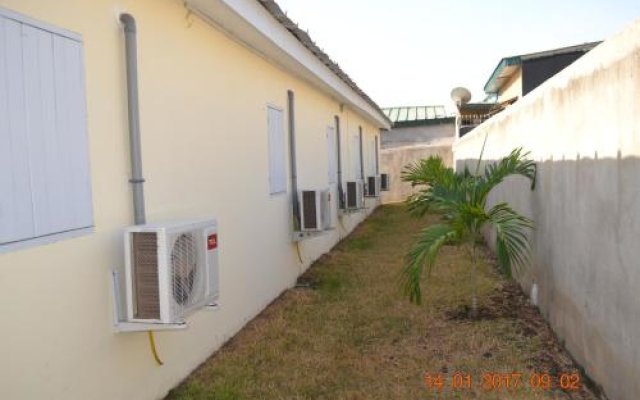 Residence Heaven in Yamoussoukro, Cote d'Ivoire from 98$, photos, reviews - zenhotels.com hotel front