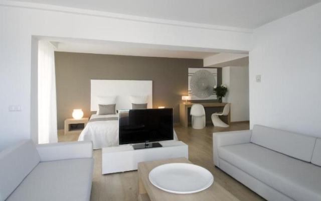 Playa Esperanza Suites