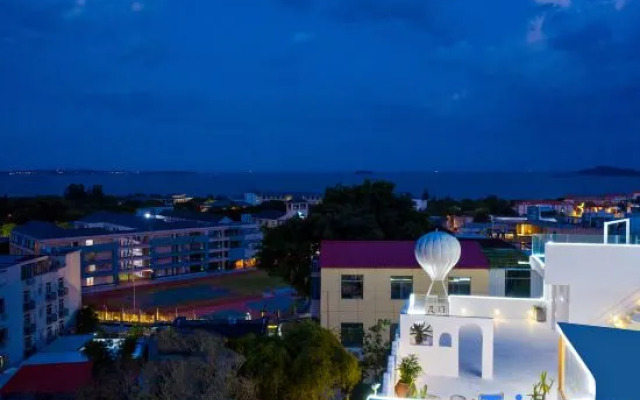 Chic Chimu Youshan Seaview Hostel