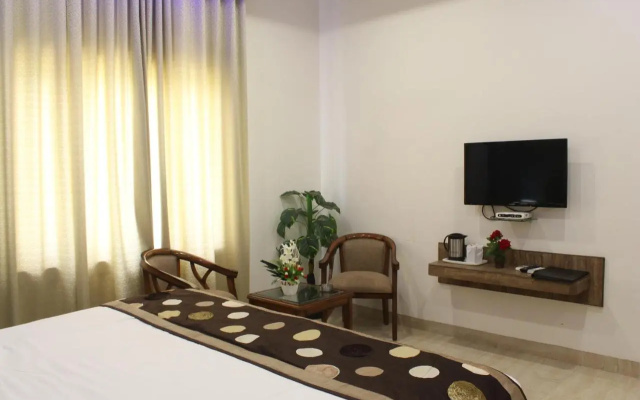 Regal Hotel & Restaurant