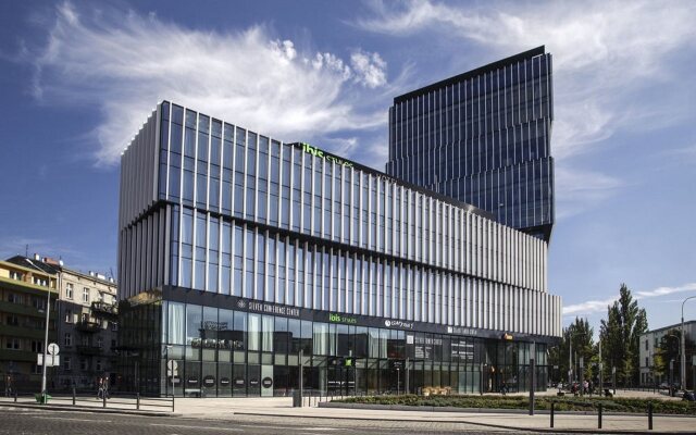Отель Ibis Styles Wroclaw Centrum вид на фасад