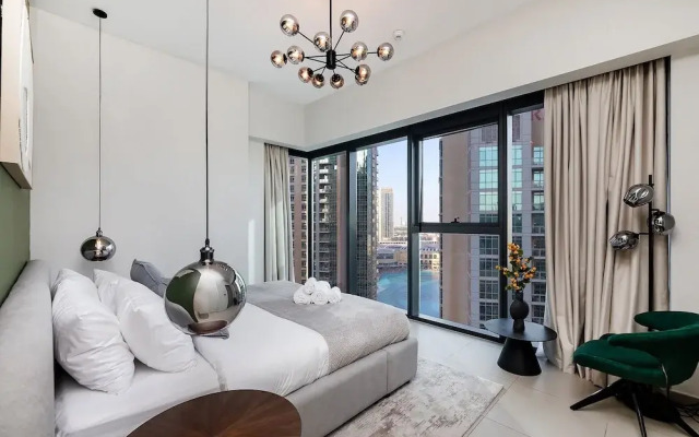 Luxury Burj Khalifa View 4BR