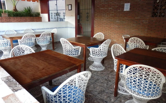 Hotel Garant & Suites