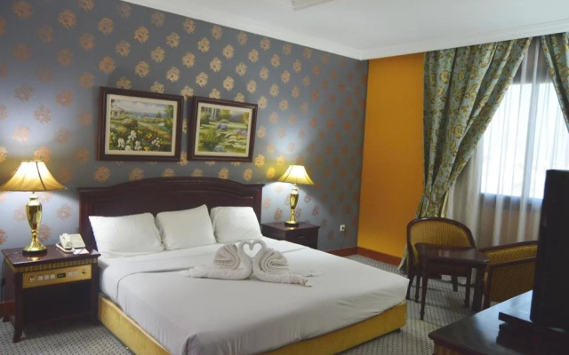 Mercure Grand Golden