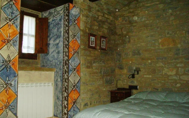 Casa Mur de Alujan