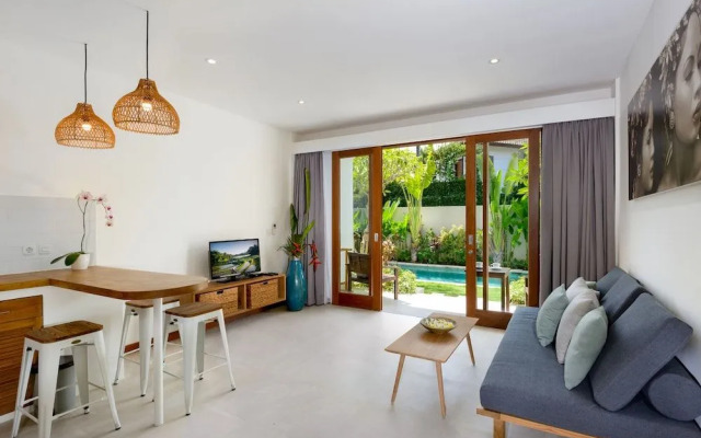 Echo Beach Villa & Apartment