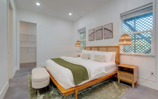 Near Lake Travis & Marina: Modern Austin Getaway!