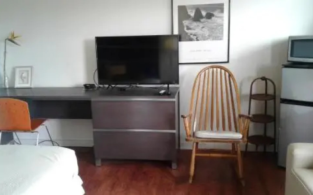 Reno 8 Motel