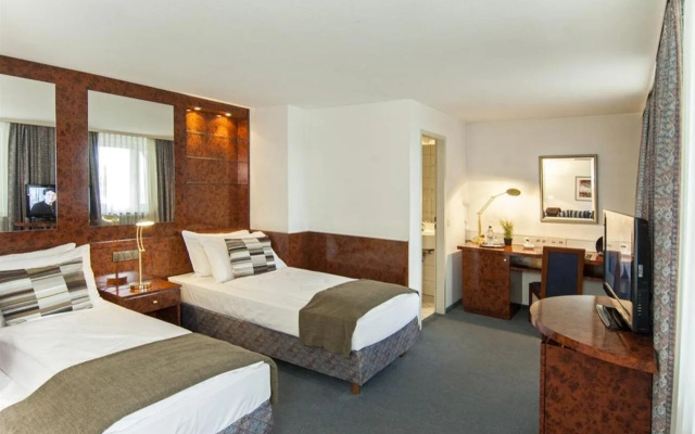 Hotel Allegro