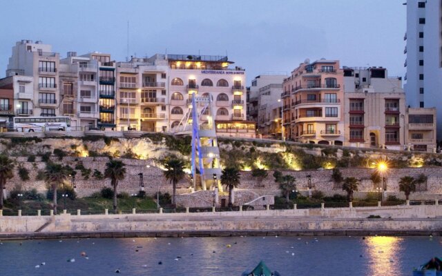 Отель Mediterranea Hotel And Suites Мальта, Сан-Пауль-иль-Бахар - отзывы, цены и фото номеров - забронировать отель Mediterranea Hotel And Suites онлайн вид на фасад