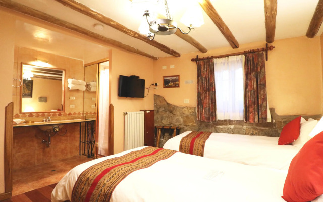 Hotel & Mirador Los Apus