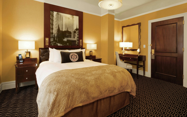 The Algonquin Hotel Times Square, Autograph Collection