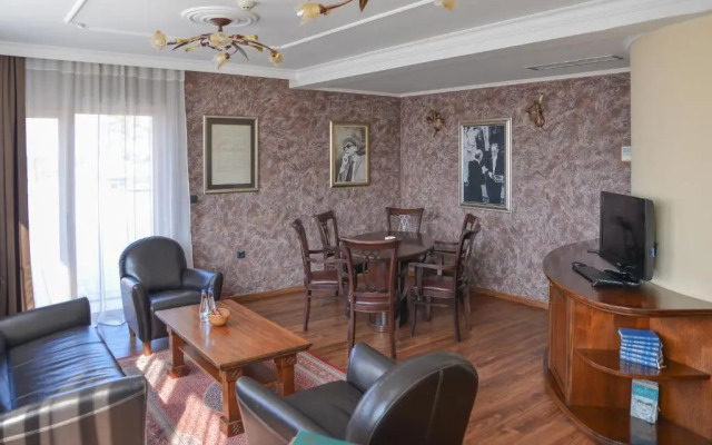Hill Hotel