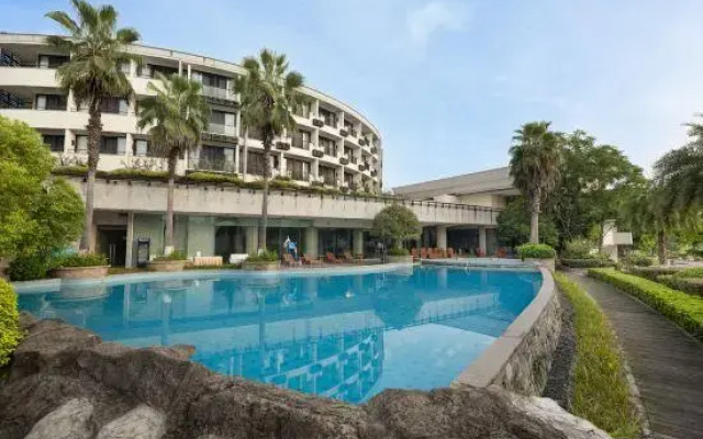 Jiazhou Ligang Hotel
