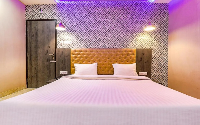 FabHotel Rudra Inn & Cafe I