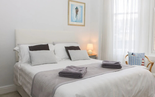 Park View Apartment