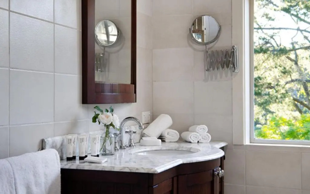 Lakeshore House, Daylesford