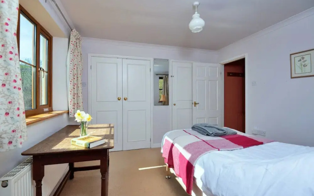 Holiday Home in Mid Wales With Countryside Views