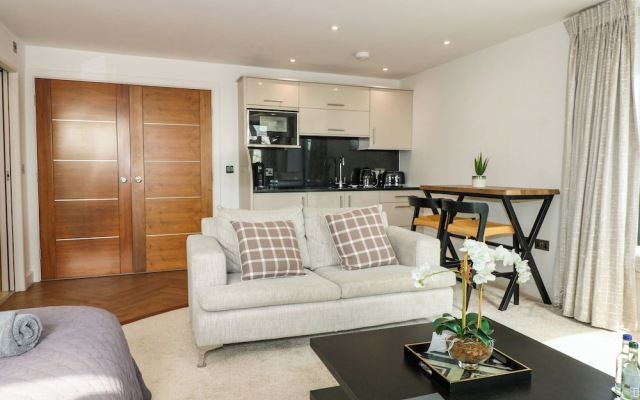 Dafarn Newydd Studio