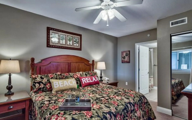Emerald Beach 534 by RedAwning