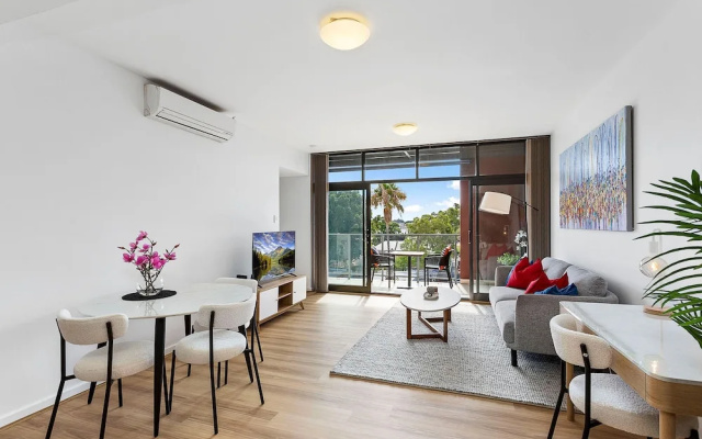 1bdr Parking on Beaufort Street