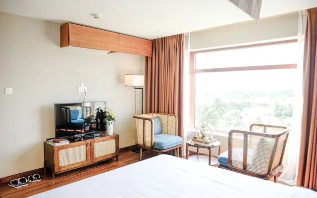 HA Ocean Front Hotel and Apartment
