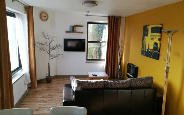 Private Estate City Apartment