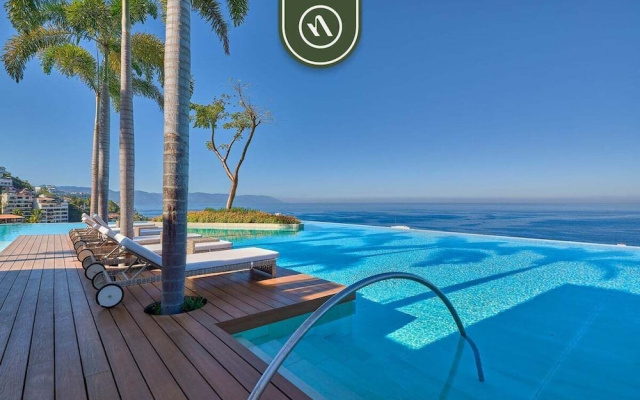Luxury 1BR Condo - Rooftop Pool - Bay View