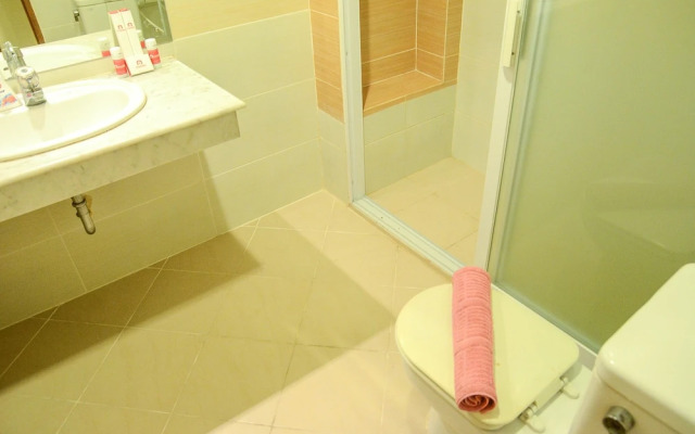 Exclusive 2 Bedrooms Ambassador By Travelio