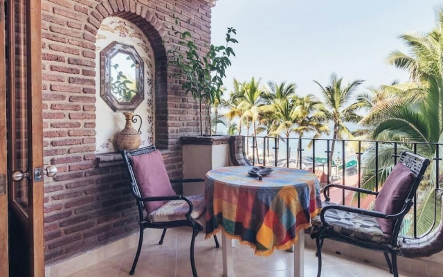 Ocean View 1Br Condo-balcony-beach-pool - 301
