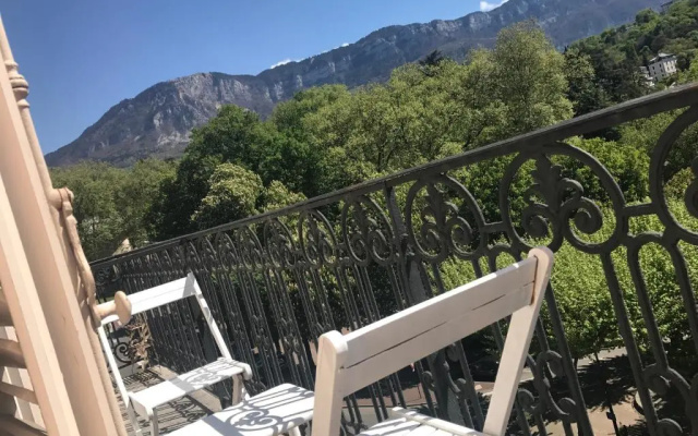 Suite Grand Hotel Palace Aix les Bains French Alps