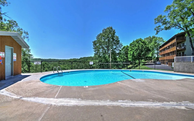 Inviting Branson West Condo w/ Pool Access