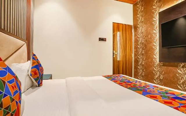 Fabexpress Versova Residency