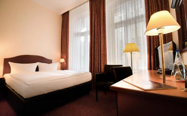 Akzent Hotel Am Goldenen Strauss