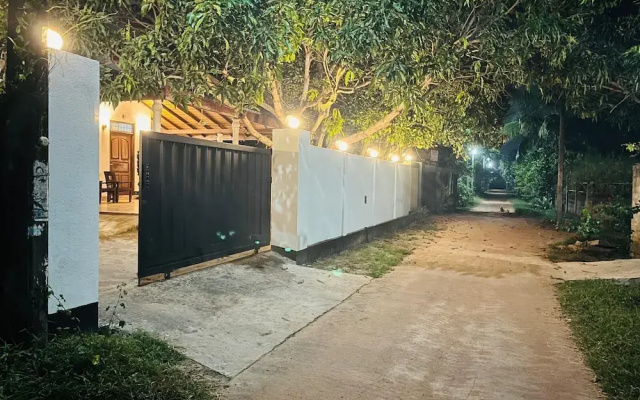 Airport Viwe Homestay