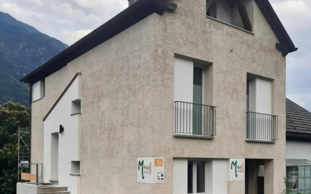 Maison 4 Soleil. Casa Design Luce E Natura