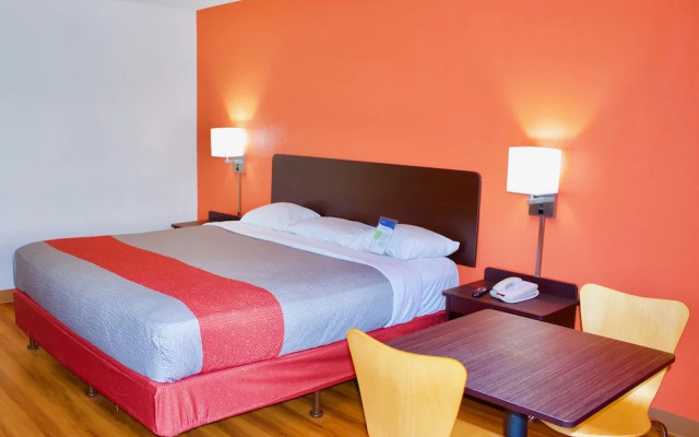Express Inn New Stanton