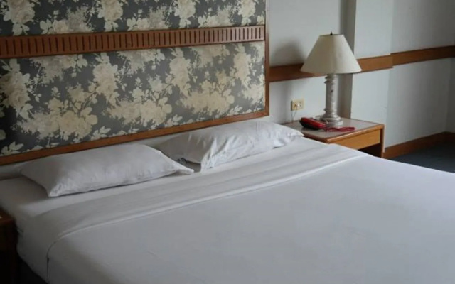 Phuphaya Hotel
