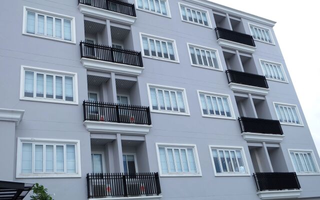 Отель Methavalai Residence Бангкок вид на фасад