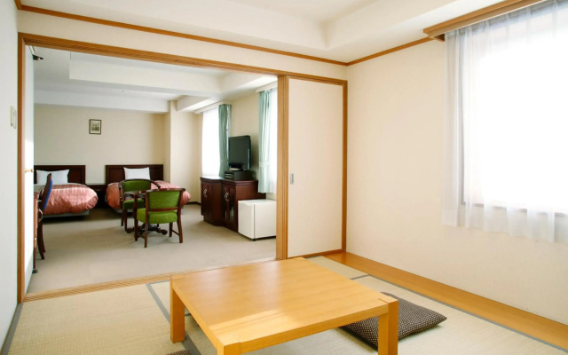 Hyper Hotel Chitose