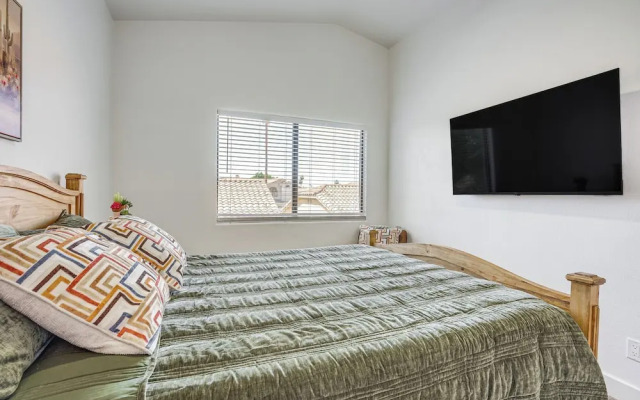 Recently Remodeled Avondale Retreat, Private Yard!