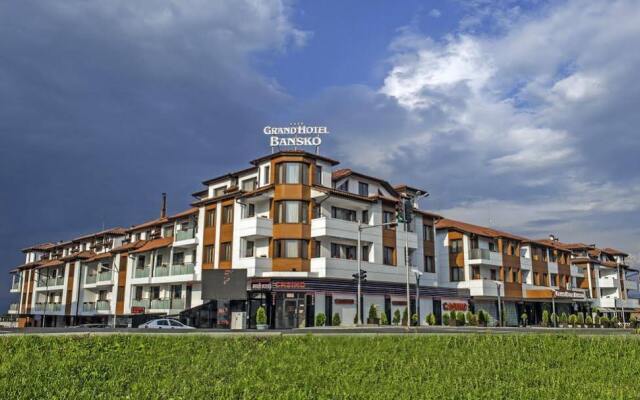 Grand Hotel Bansko вид на фасад