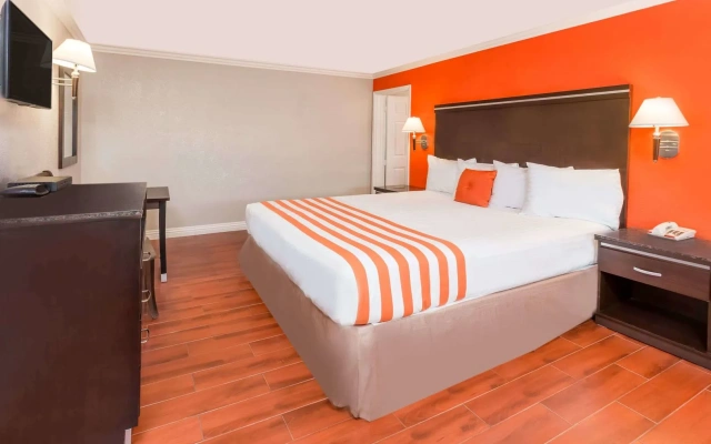 Casa Blanca Hotel - Orange
