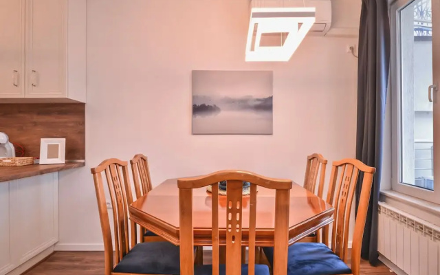 FM Deluxe 2-BDR Apartment - South Park