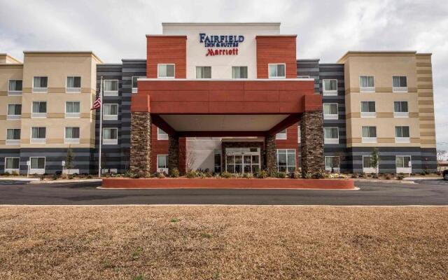 Отель Fairfield Inn & Suites by Marriott Meridian вид на фасад