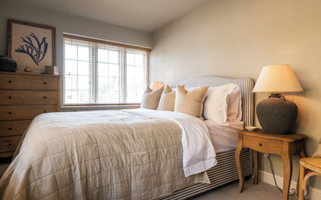 Beautiful 2 BD Home in The Cotswolds
