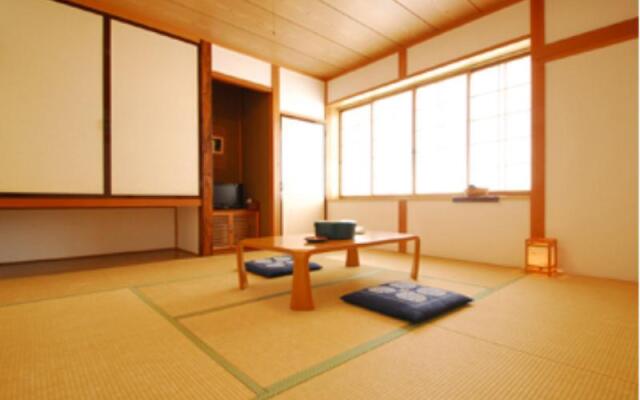 Отель Mizubasho no Yado Higashi Нумата комната для гостей