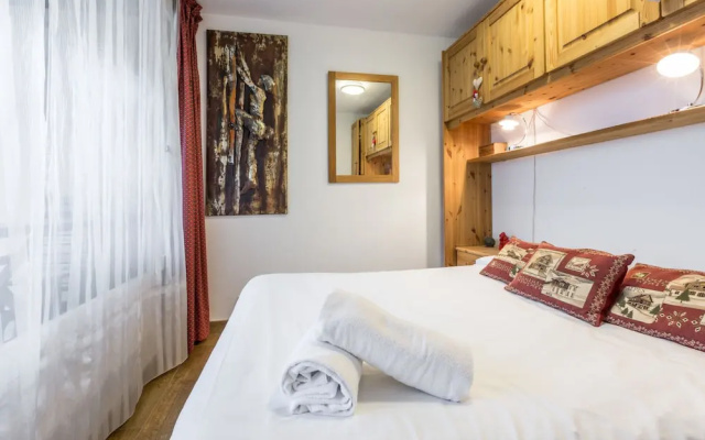 Apartment Mummery 1