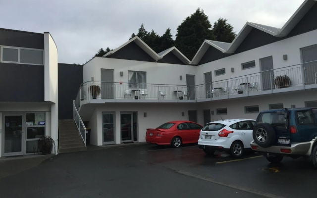 Airport Delta Motel