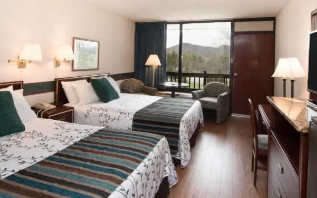 Highland Manor Inn